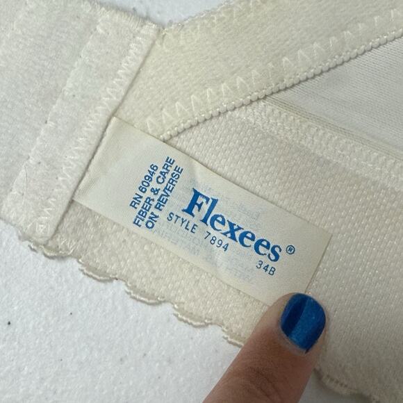 Flexees Vintage Women’s Corset Bra White Size 34B - Picture 4 of 5